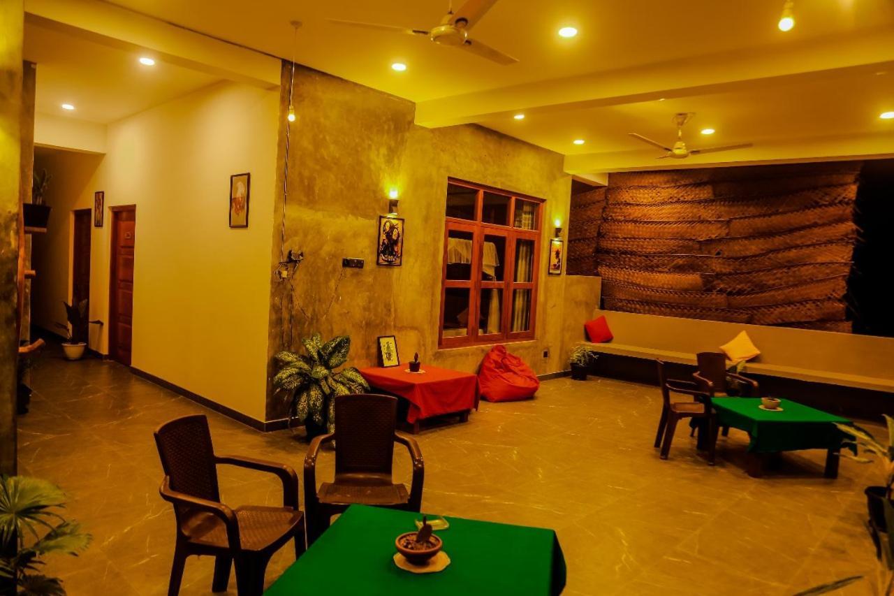 Auberge de jeunesse Costels Mirissa Extérieur photo